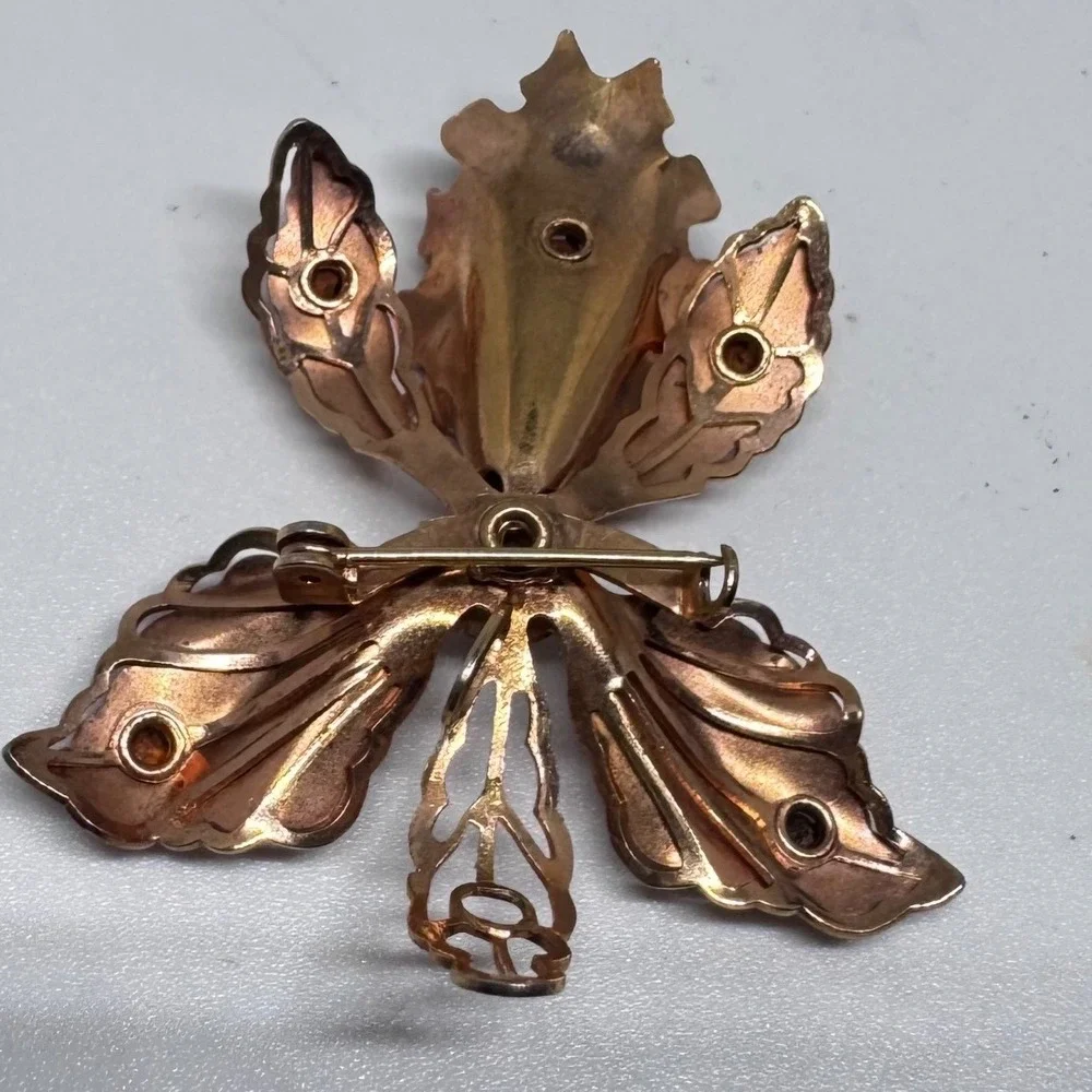 Vintage  Flower Brooch Purple Rhinestone Rose Gold Tone‎ Floral  Pin preloved